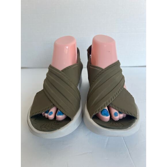 BZees Crisscross Sunset Army Green Slingback Stretch Wedge Sandals Size 9 - Picture 3 of 12
